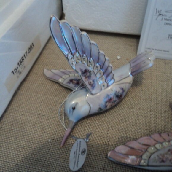 porcelain hummingbird ornaments~ lot of 3 - Picture 2 of 6